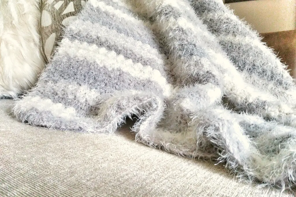 Blanket Stitch Throw | Free Crochet Patterns | Yarnique